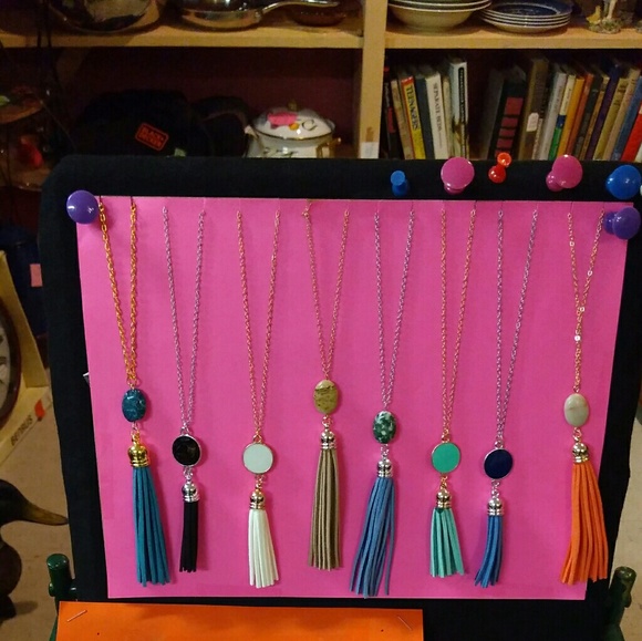 Necklaces - Picture 4 of 4